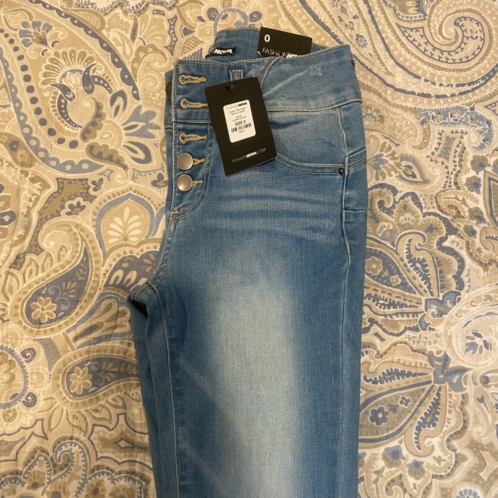 Fashion nova jeans